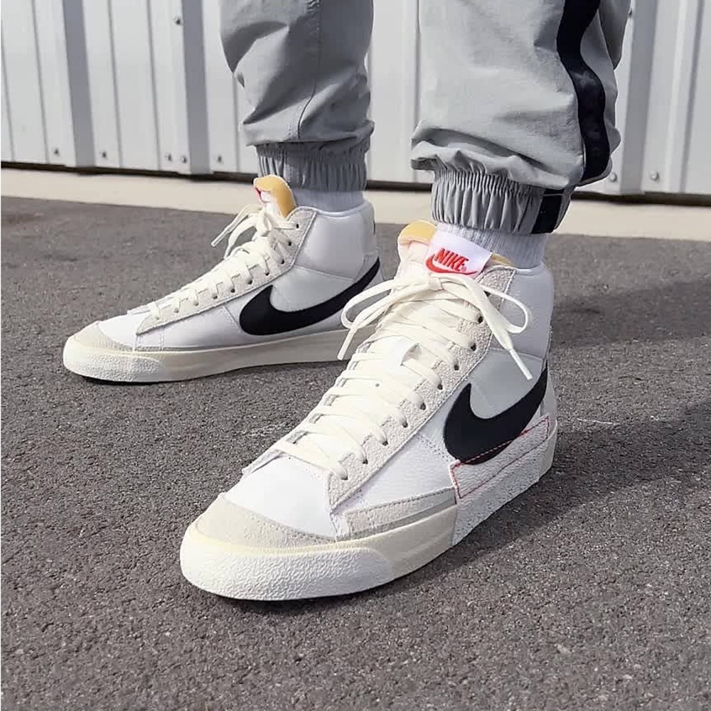 Nike Blazer Mid 77 Vintage Sneakers Black White Size 13 Men High Top